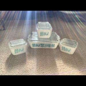 VINTAGE PYREX AMISH BUTTERPRINT TURQUOISE ROOSTER FOOD STORAGE CONTAINERS